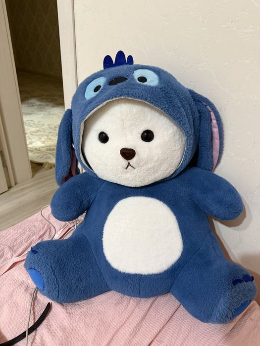 Большой плюшевый мишка