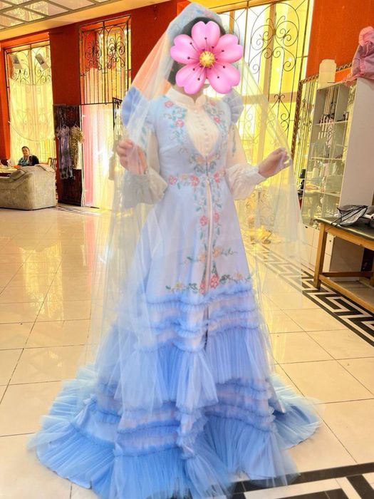 Ansambl sotiladi polny komplekt