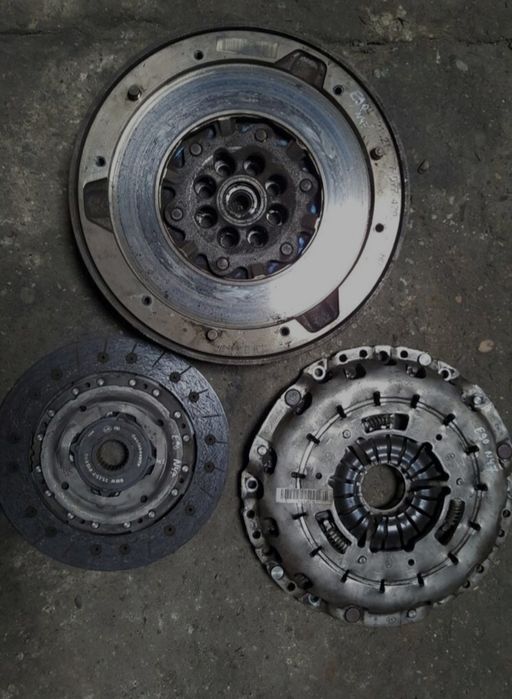 Kit ambreiaj 2.0d 150-163cp Bmw E46 / X3 / Seria 5 E60 / Seria 3 E90