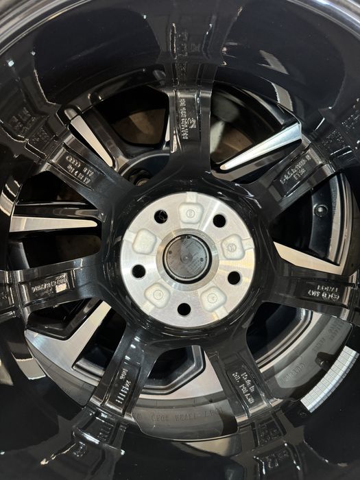 Jante priginale Audi Sport R19 S line Q3 Q5 A6 A7 A8 echipate vara noi