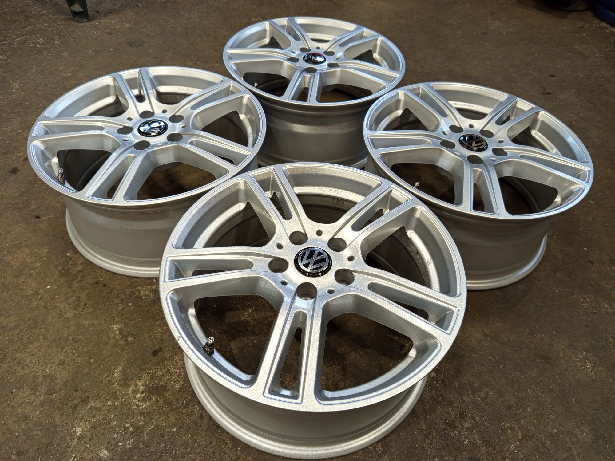 17" Volkswagen Passat B8 Джанти за Фолксваген Пасат 5x112