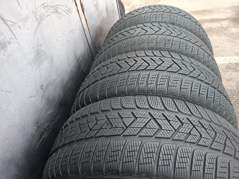 235/55/18 Pirelli