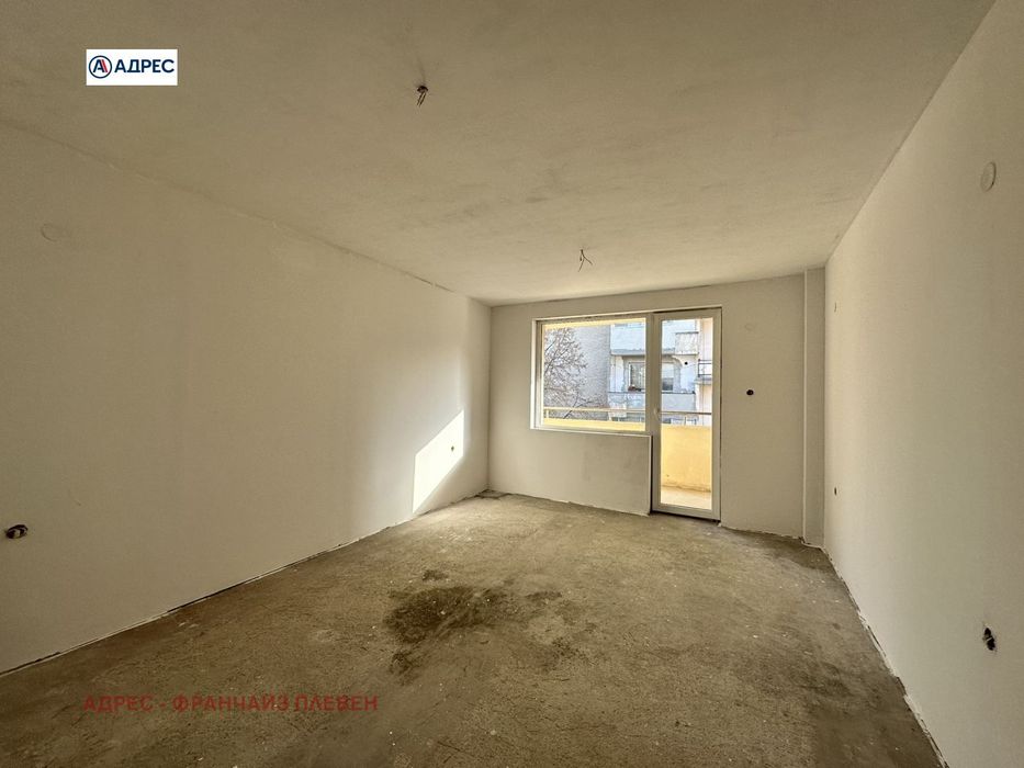 3-стаен в Плевен-9-ти квартал площ 84 цена 150000