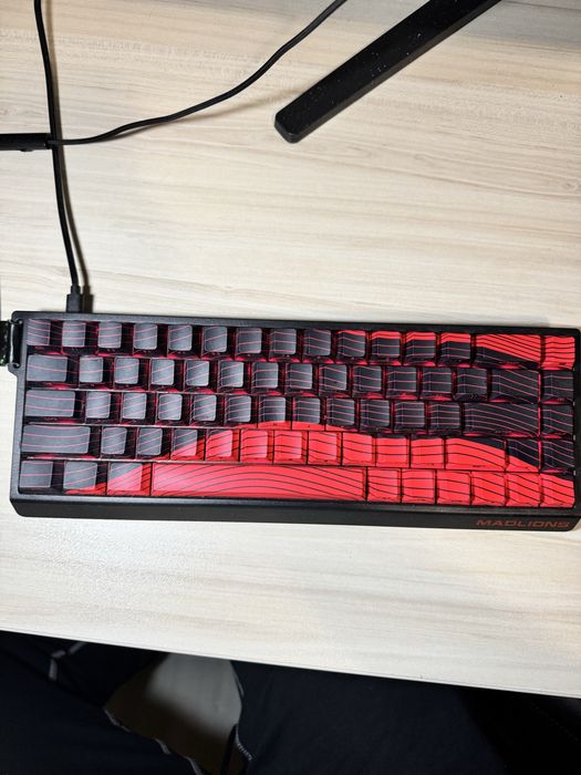 Madlion r68 професионална клавиатура