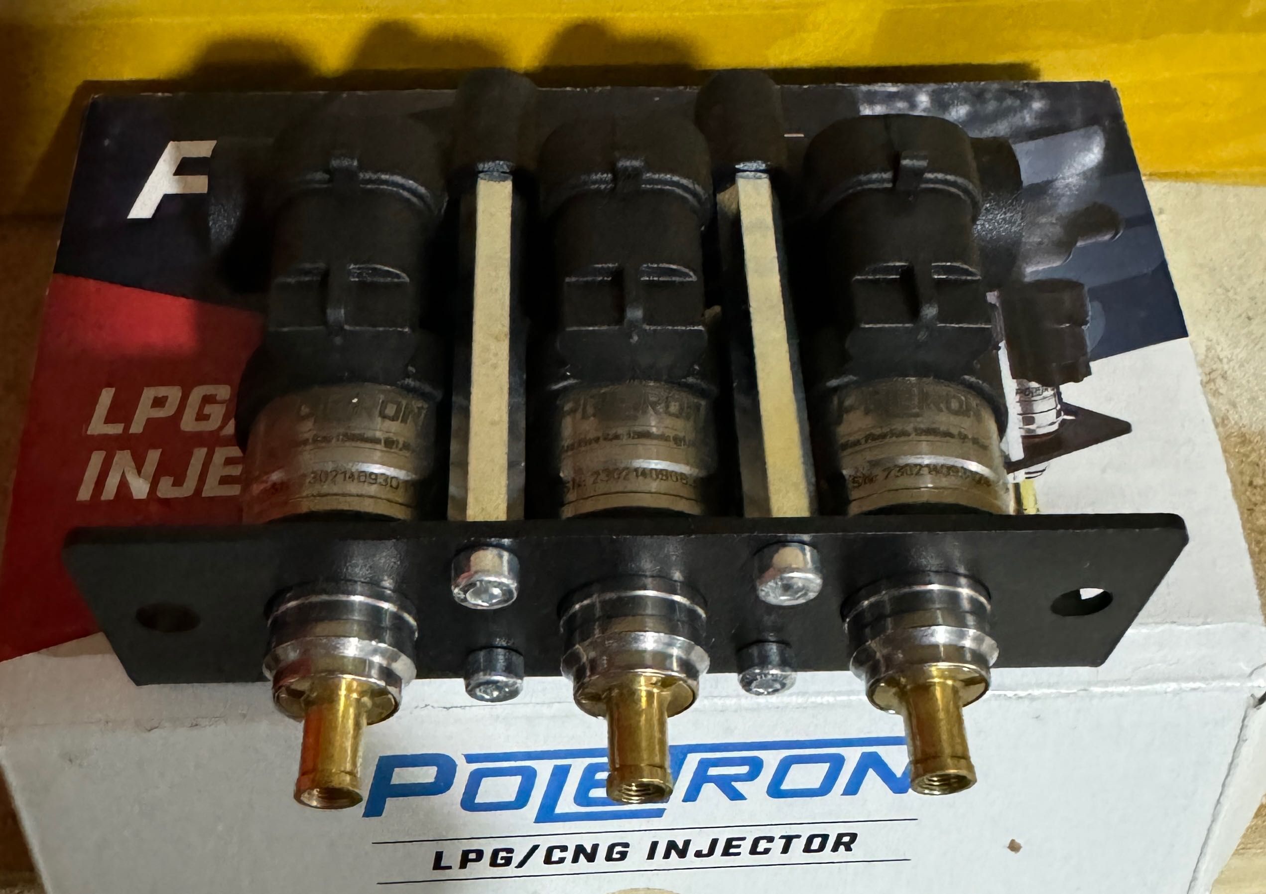 Продаётся новый редуктор пропановый и инжектор (форсунка) «Poletron”.