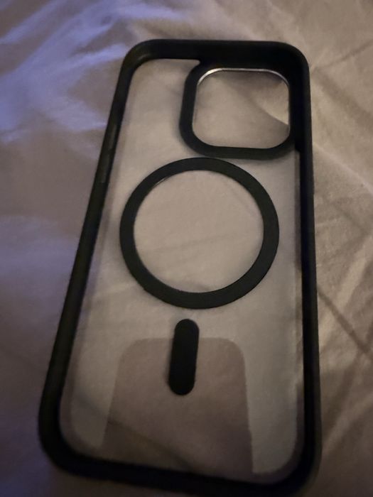 Iphone 14 pro в к-т с клъф и оригинален кабел  за зареждане, черен