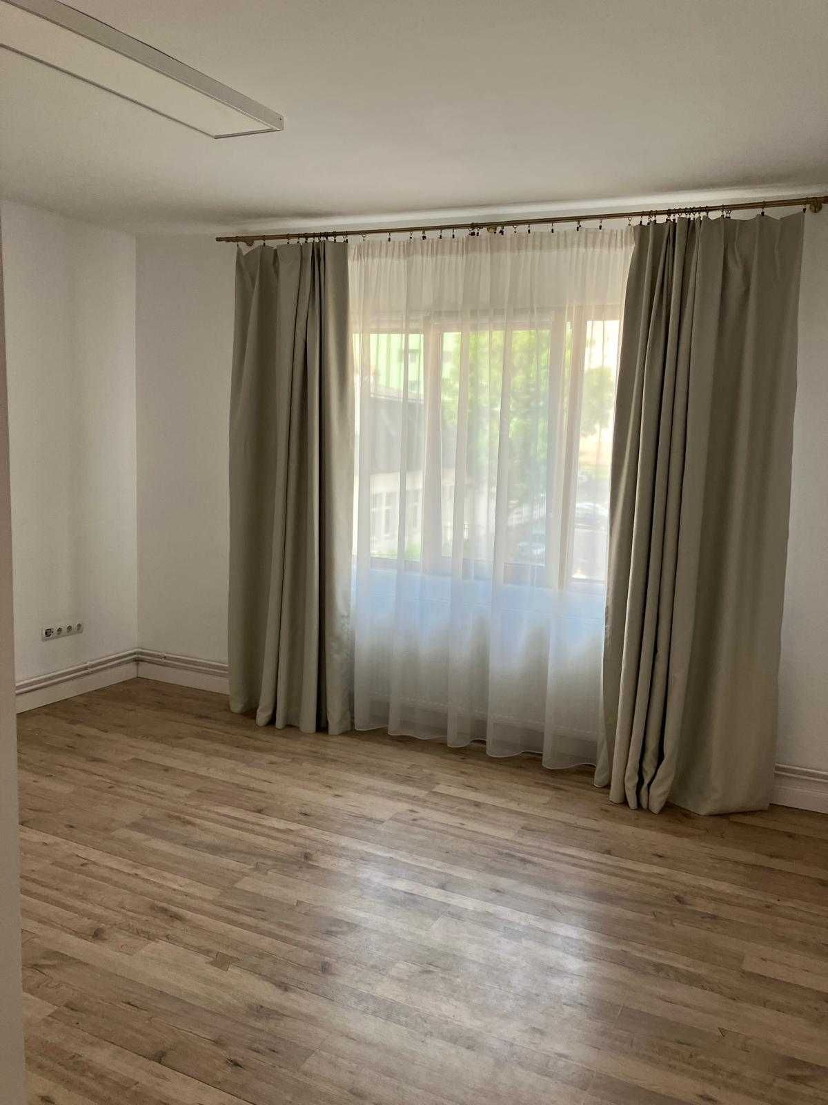 Vand apartament zona Centrala-B-dul Victoriei