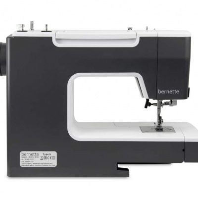 Бытовая швейная машина Bernette B35