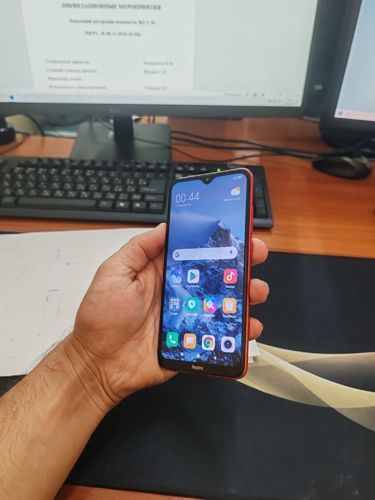 Redmi 8A 32gb(2022)ideal ochilmagan usta kurmagan aybi yuq