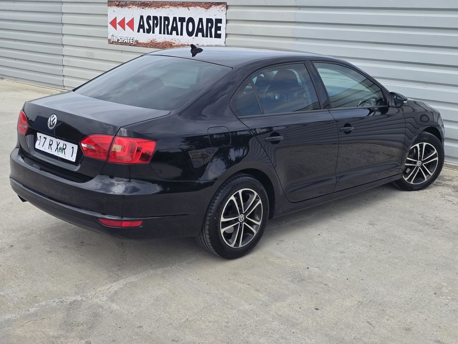 Volkswagen Jetta benzina Navigație jante senzori Import Olanda
