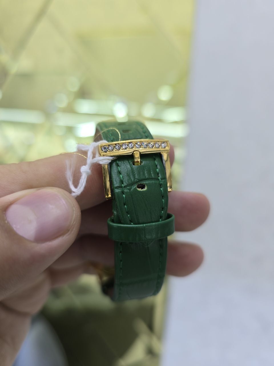 Продам женские золотые часы Chopard