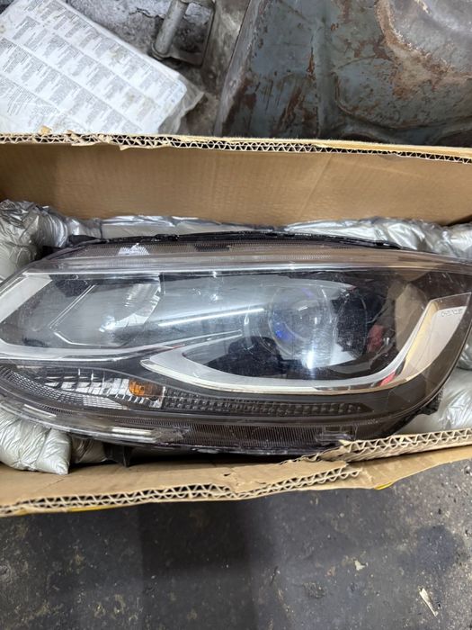 Фары на Chevrolet Onix