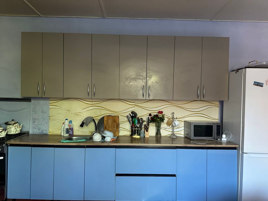 Кухонный гарнитура сатылады асты қосылған жақсы состояниеде