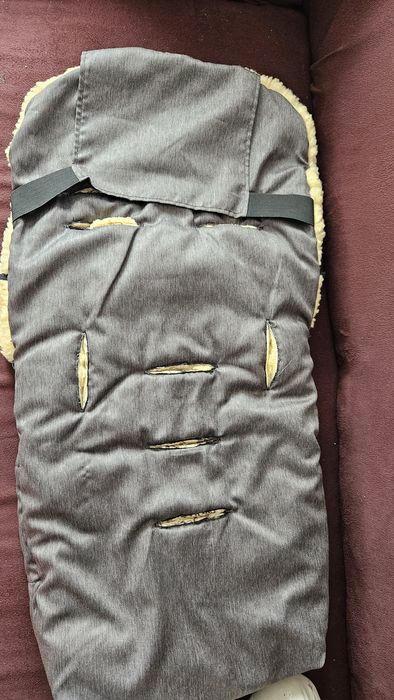 Продам конверт в коляску,санки