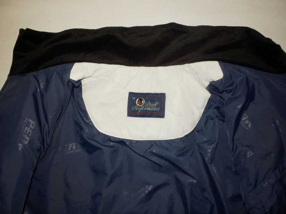 Geaca PEAK PERFORMANCE Primaloft originala ca noua (dama M) REDUCERE !