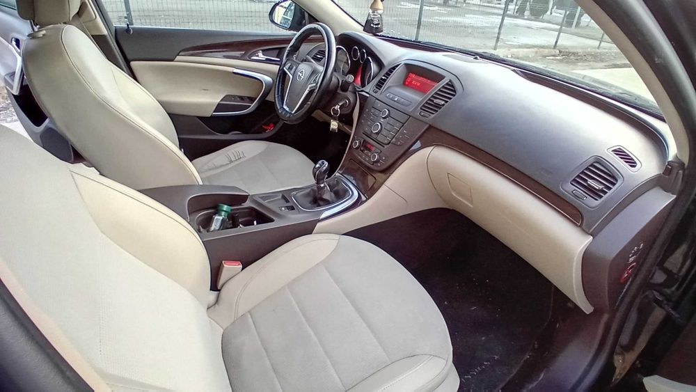 Opel insignia 2.0 130cp