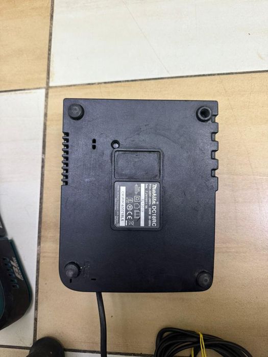 Ciocan rotopercutor pe acumulator Makita DHR243Z -P-