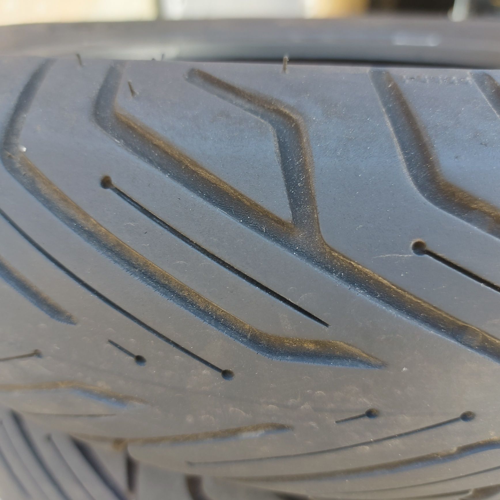 110/70/13"Michelin dot4220