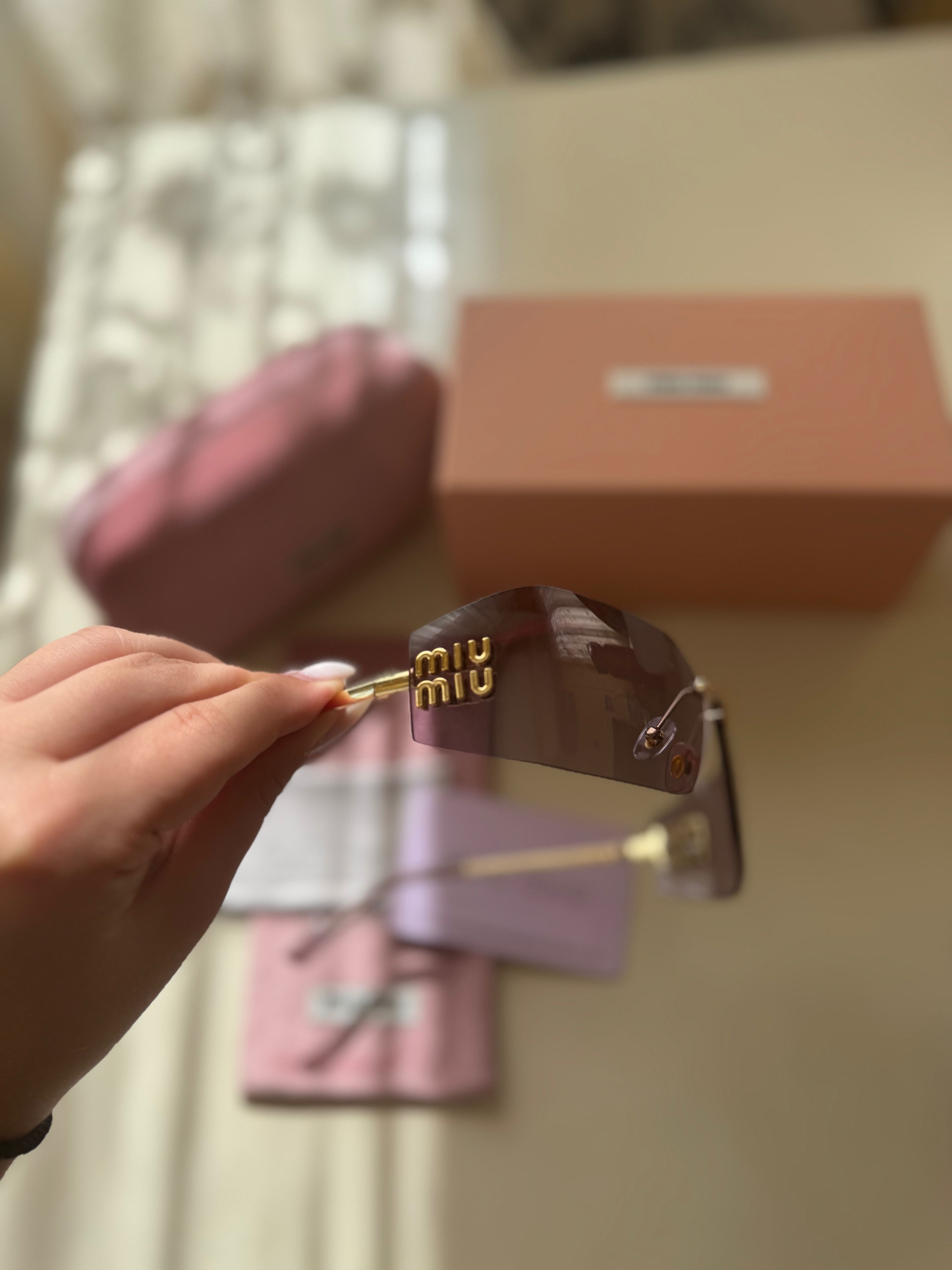 Слънчеви очила Miu Miu