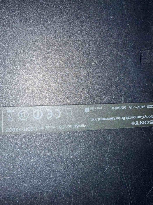 PlayStation 3, 300GB + 2 джойстика