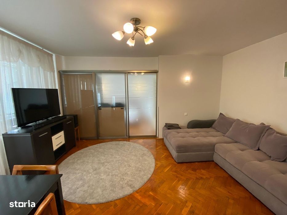 Apartament 3 camere Stefan cel Mare