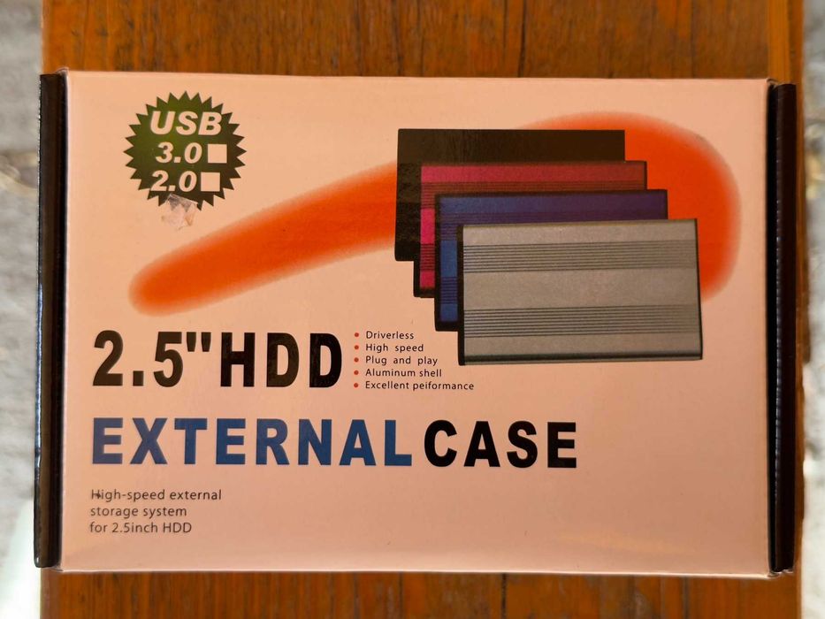 Чисто нова кутия за външен хард диск 2.5 USB 3.0