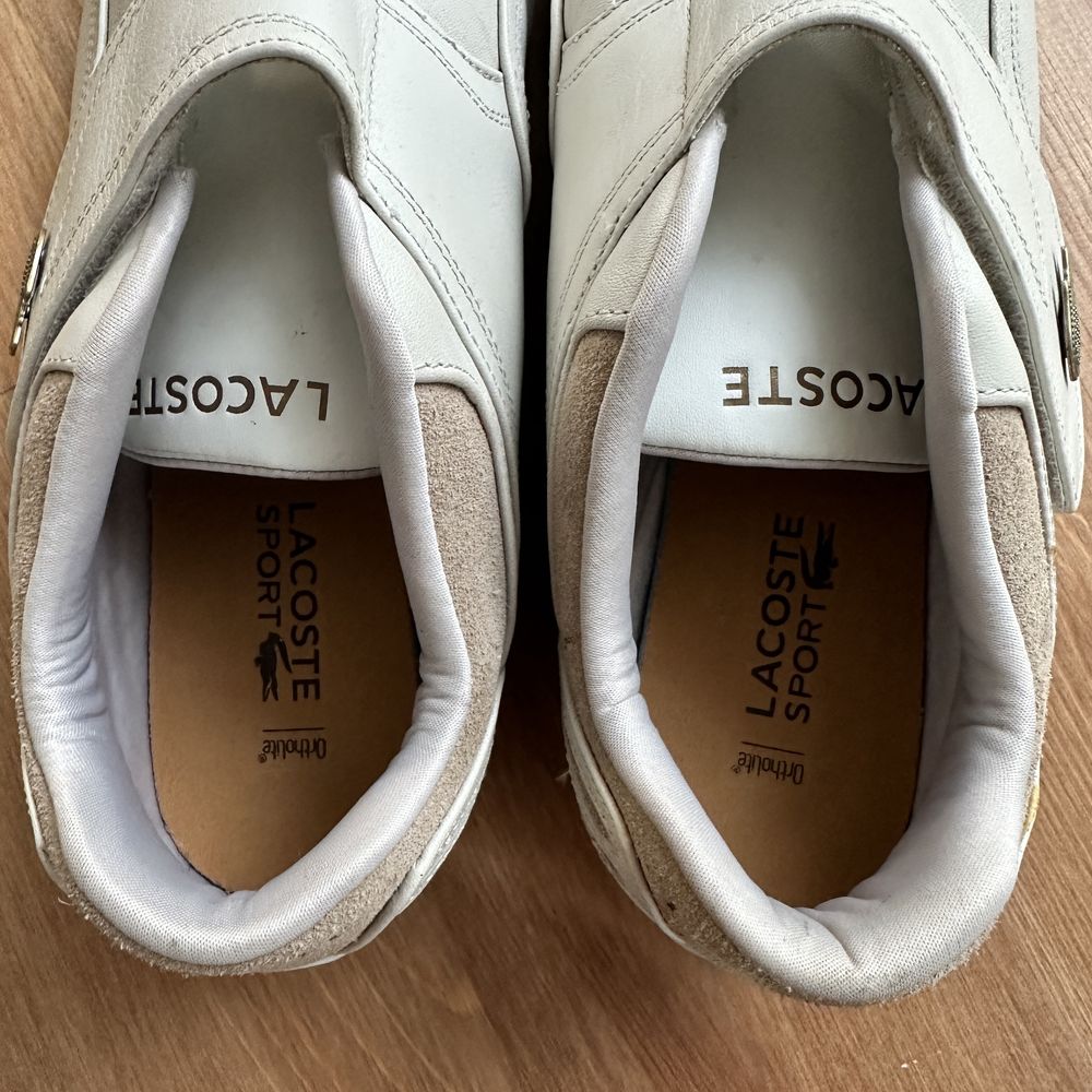 Papuci pantofi Lacoste din piele albi 44,5