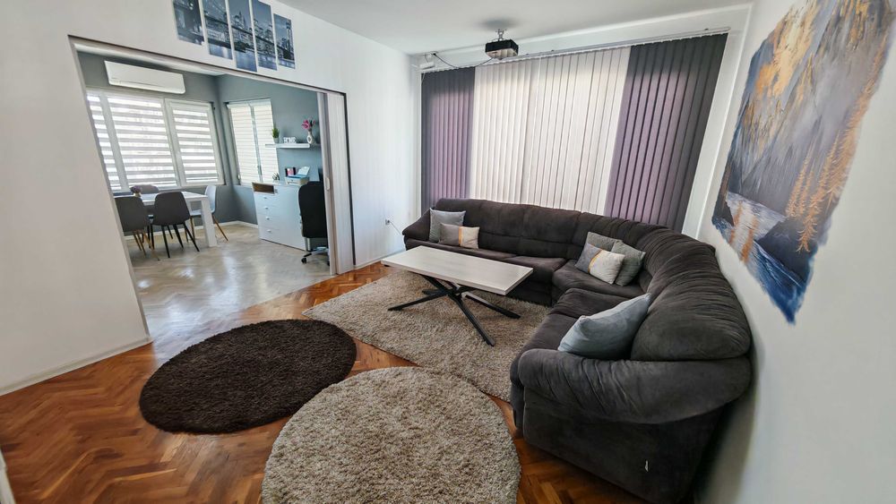 Собственик продава 4 стаен Спортна зала Варна  с паркоместа .