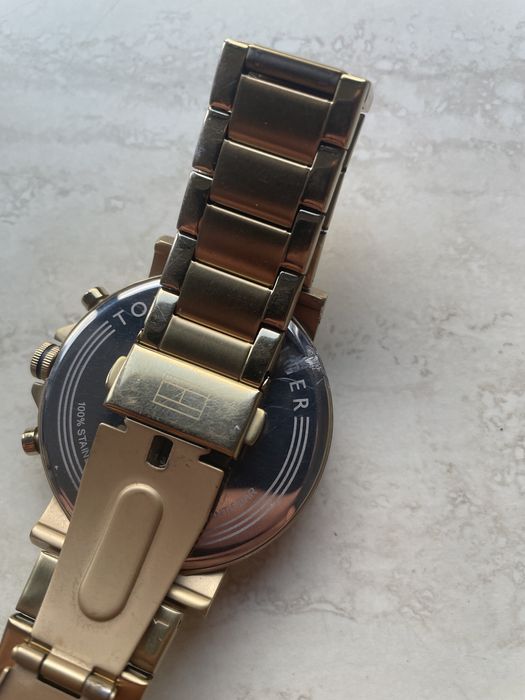 Ceas Tommy Hilfiger Auriu