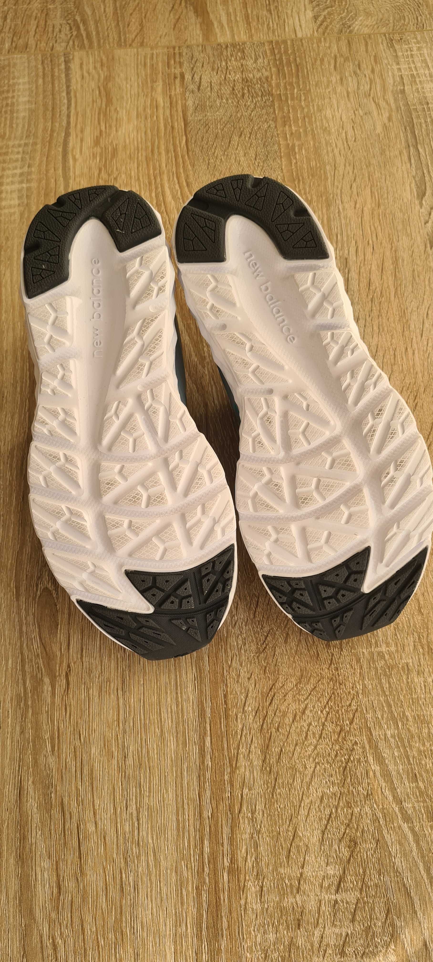 Нови маратонки New Balance § Дамски апрески Lowa
