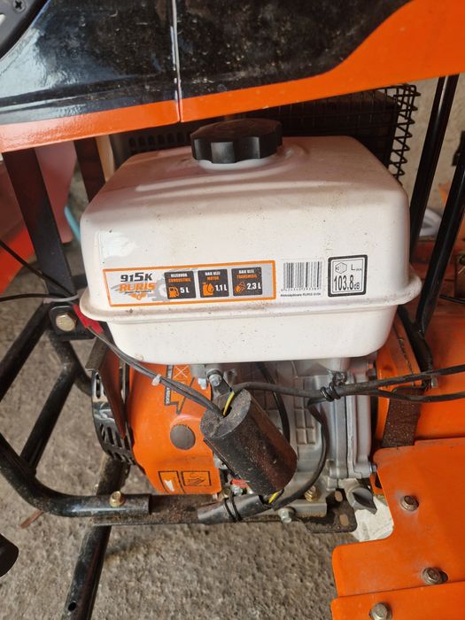 Vănd sau schimb motosapa aproape nouă