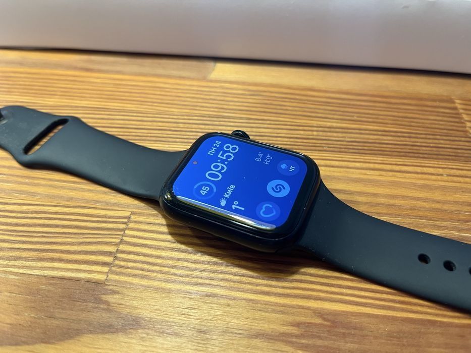 Apple Watch SE2 44 Оригинал