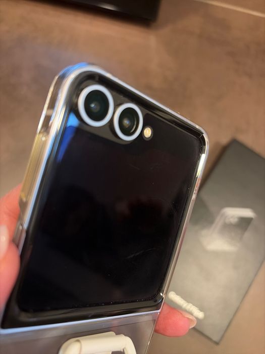 Samsung Galaxy Z Flip6
