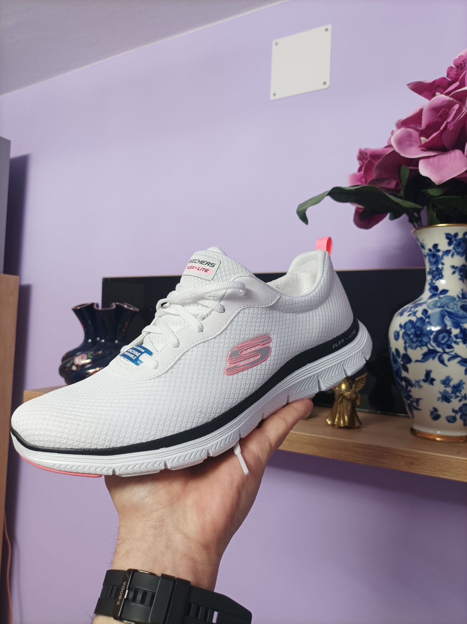 Adidasi Skechers nr40