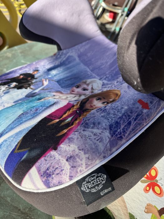 Дестска седалка за кола "Елза и Ана"