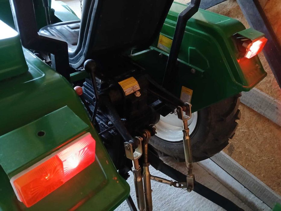 Tractor Zubr 24cp, 1 piston, din 2021, 39h de functionare