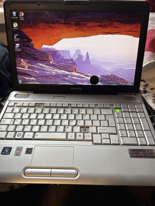 Лаптоп Toshiba за части