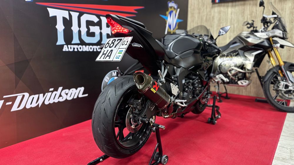 Kawasaki ZX636R 2024год