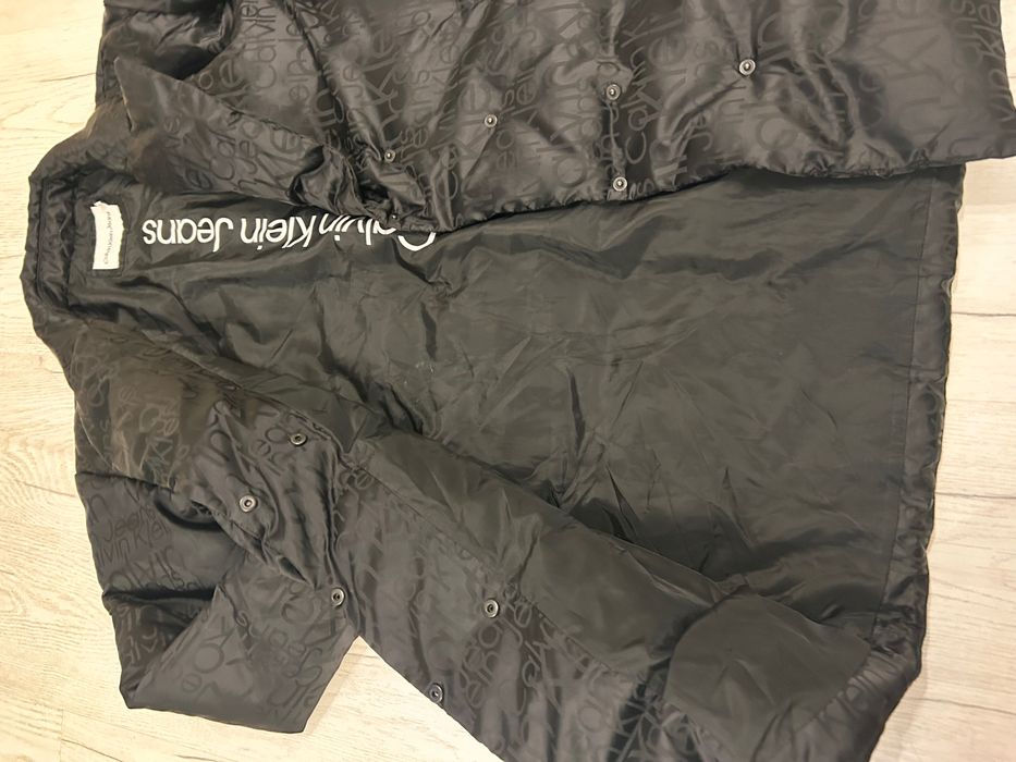 Зимно дамско яке Calvin Klein