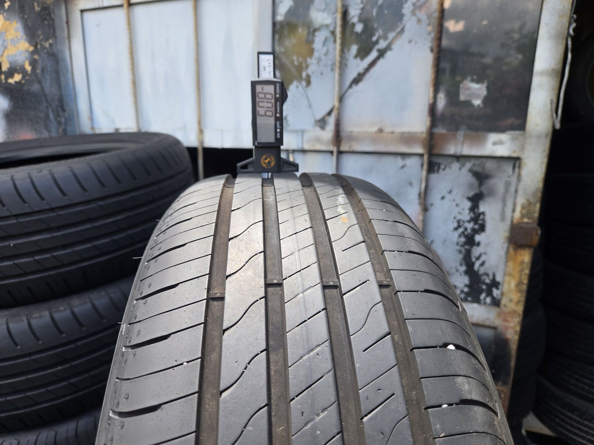 2бр. 215 55 17 Goodyear летни.