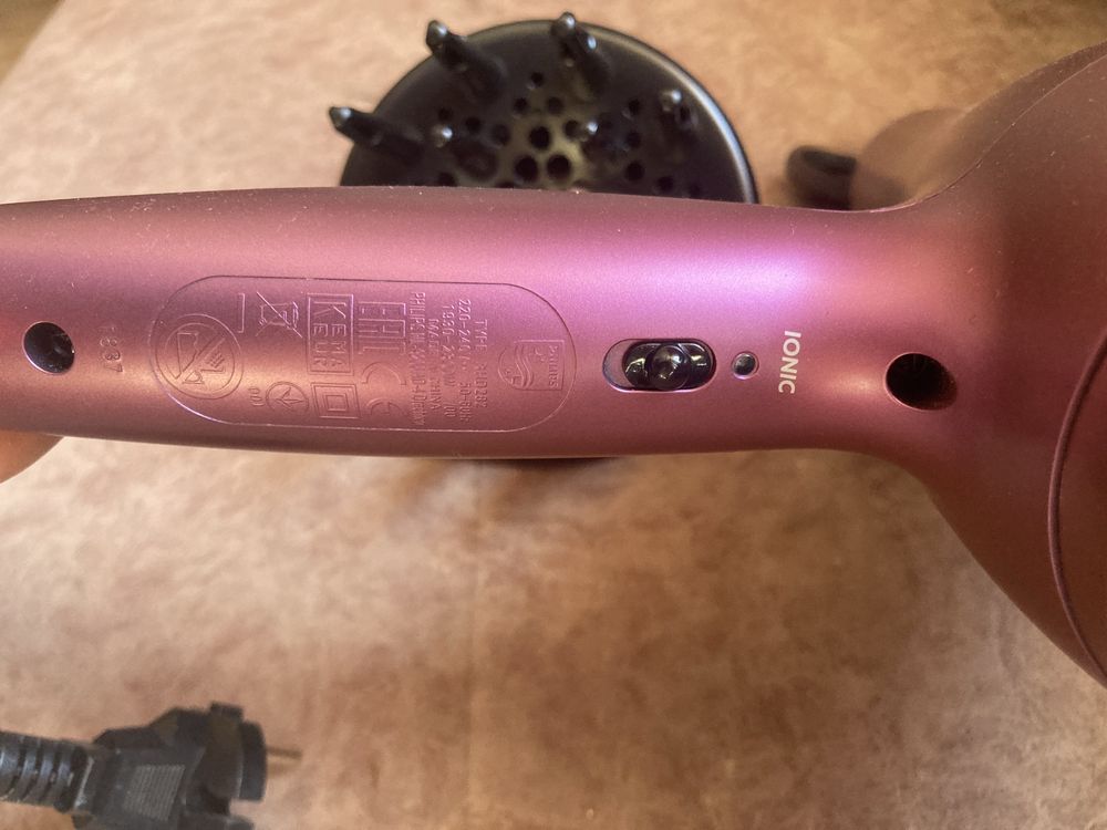 Сешоар Philips 2300 W