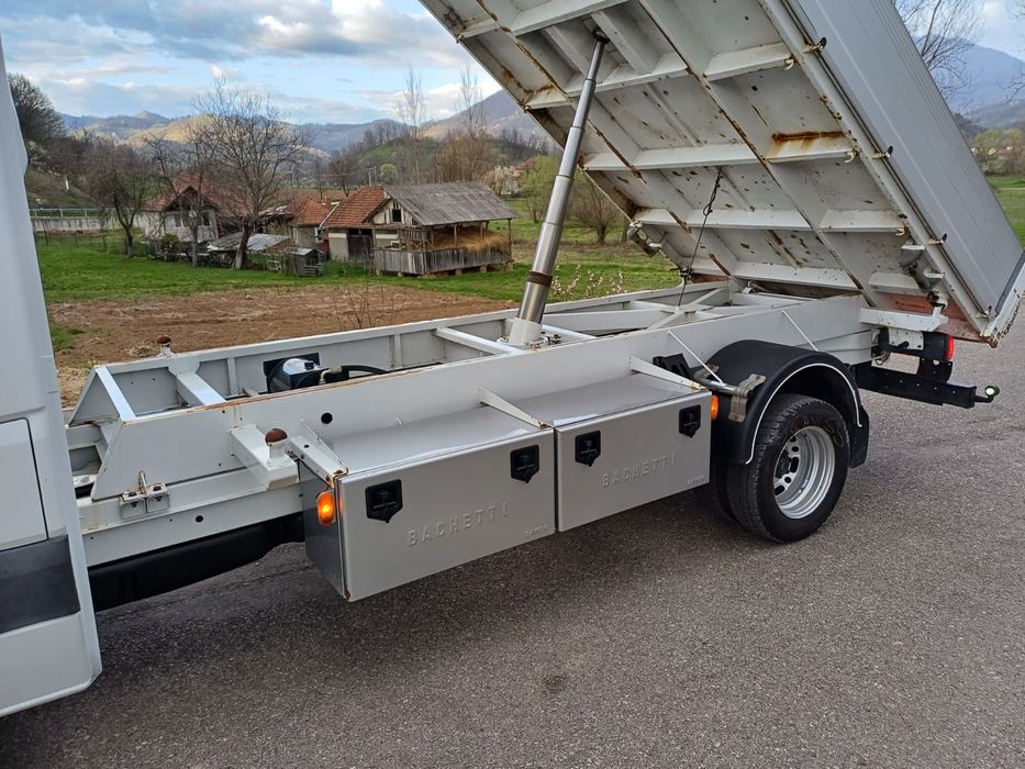 Mercedes Sprinter 419 519 3.0 v6 e5 2011 bena basculabila italia TOP