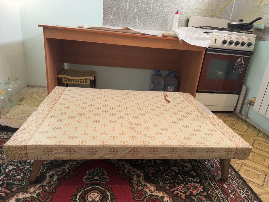столдар сатылады