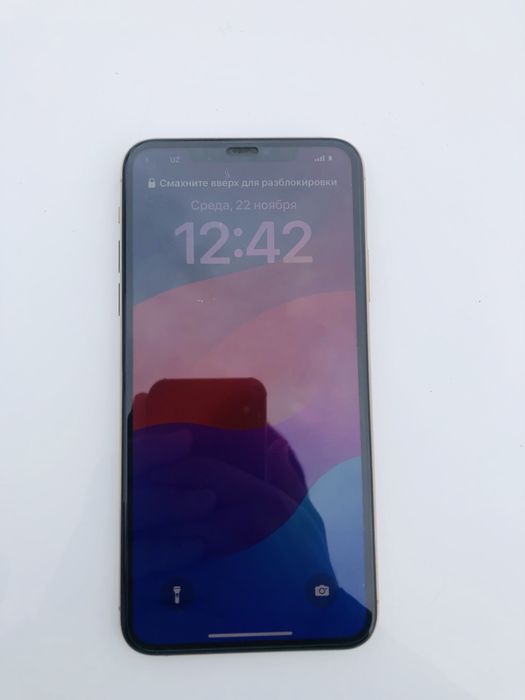 Iphone 11 pro max 280$ sotiladi ideal