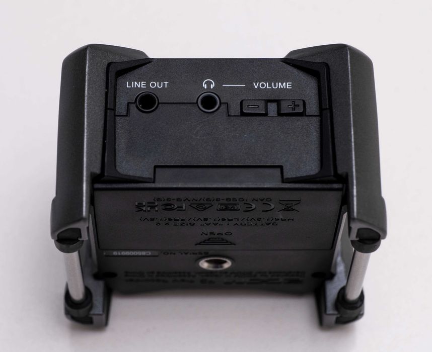 Zoom F3 32-bit Float video production audio recorder