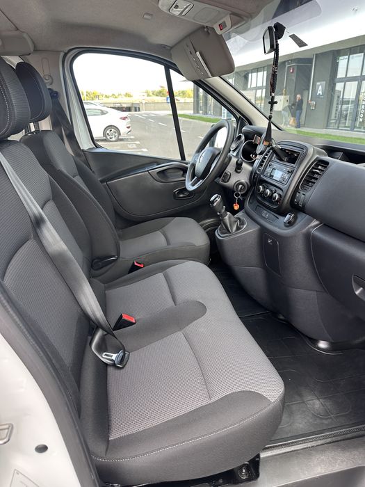 Renault trafic 2.0dci 8+1 extra lung Mod 2021