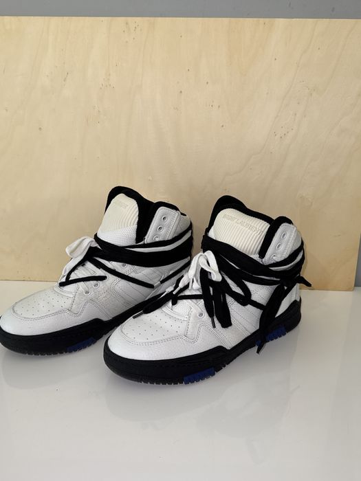 Yves Saint Laurent high sneakers