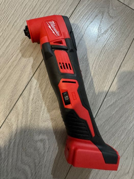 Multifunctionala noua 2025  Milwaukee m18 BMT