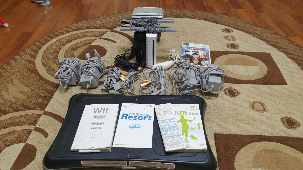 Consola Nintendo Wii + accesorii diverse