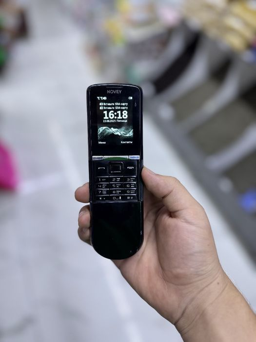 Novey 8800 black
